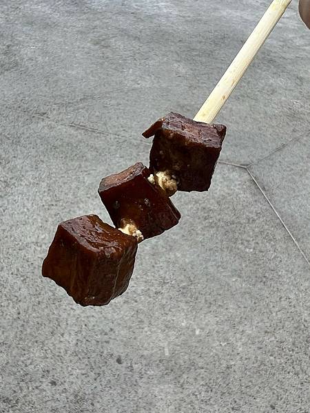 （高雄滷味）盛記滷味～每日現滷50年市場老店！超便宜小肚、鴨