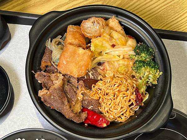 +(高雄麻辣美食)嗜麻殿麻辣乾炒~左高必吃麻辣美食!料 +(高雄麻辣美食)嗜麻殿麻辣乾炒~左高必吃麻辣美食!料