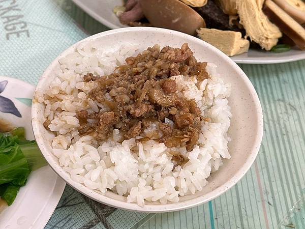 （安平美食）劉家意麵～滷味一大盤一百元！超好吃乾意麵彈牙濕潤