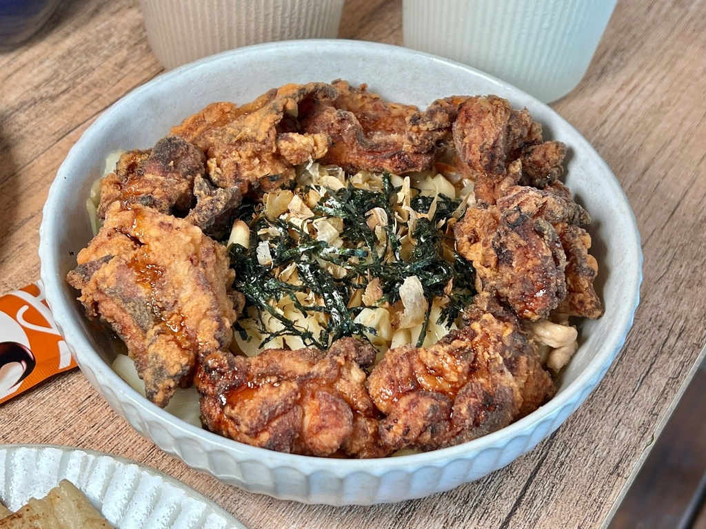 （松江南京美食）小売所～伊通街美食再+1！炭烤吐司／炒烏龍麵