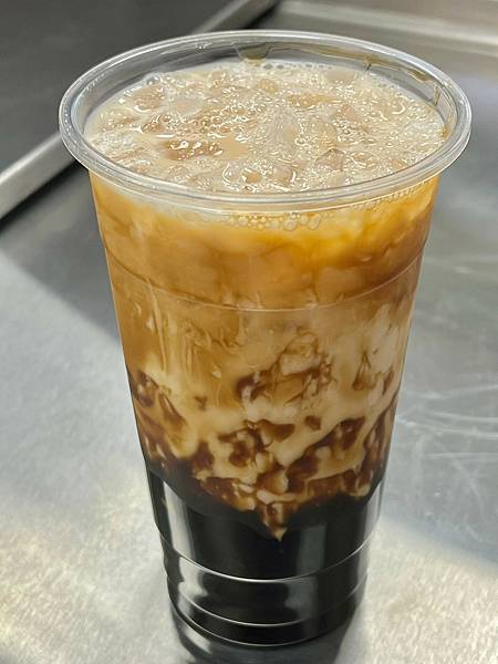 （蘆洲飲料）兩良紅茶蘆洲店～黑糖珍珠彈牙、冬瓜青茶清爽、古早