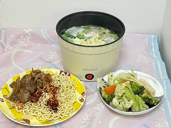 (快煮鍋推薦)日云家電 輕食泡麵鍋 /美食鍋~1.2L超大容 (快煮鍋推薦)日云家電 輕食泡麵鍋 /美食鍋~1.2L超大容