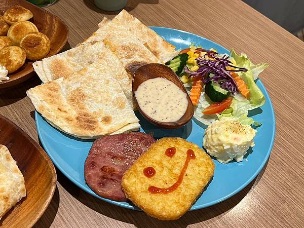 （板橋早午餐）早安公雞板橋新埔店～新菜單櫛瓜超好吃！大份量早