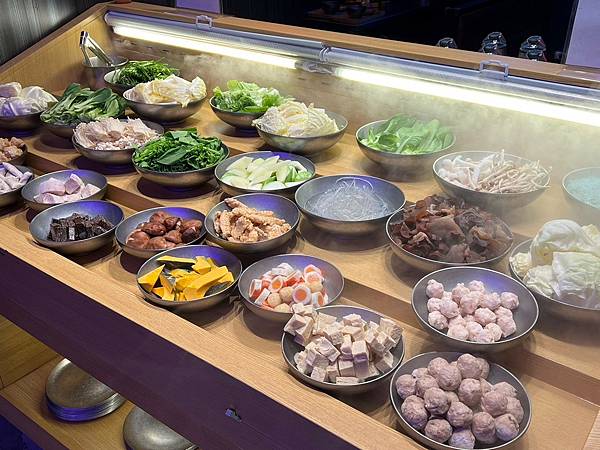 (高雄麻辣鍋)開麻開辣~599元起吃到飽!麻辣鍋三記魚餃、乾 (高雄麻辣鍋)開麻開辣~599元起吃到飽!麻辣鍋三記魚餃、乾