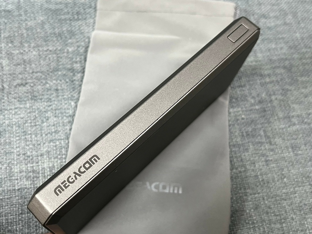 （行源推）MEGACOM～新款黑充行源高感、氮