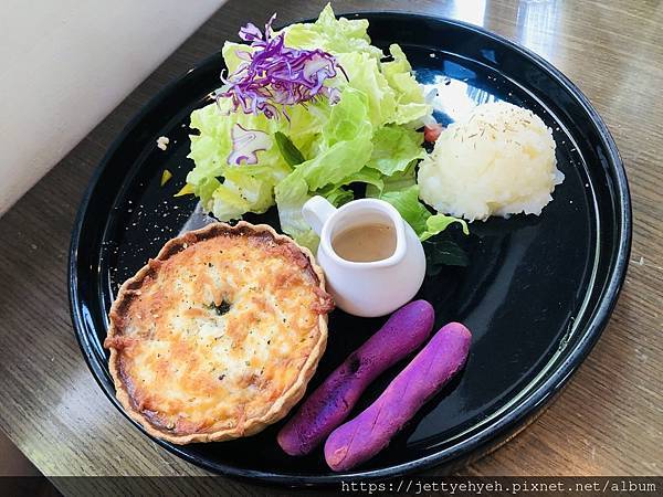 一緒二廚房 IsShoNi Kitchen 手作健康早午餐，驚豔的好滋味 | 台南東區早午餐 | 巷弄隱藏版義法廚房 |