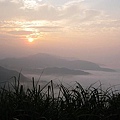 中嶺山頂日出與雲海2.jpg