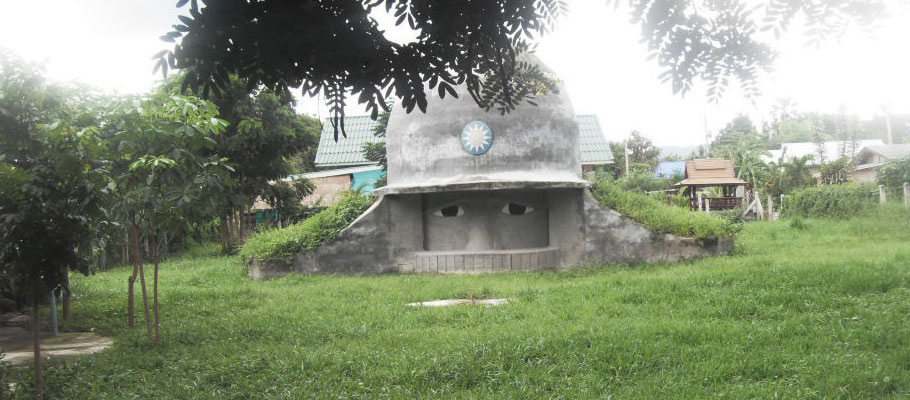 梁山橋先生建構的泰國孤軍墓