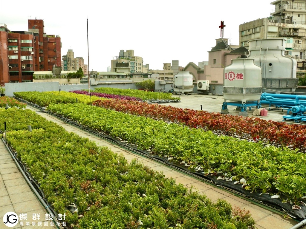 經濟部綠屋頂-自動澆水系統-節能降溫-空中花園設計-屋頂花園-綠化屋頂-屋頂綠化技術-屋頂綠化系統-綠色屋頂-屋頂節能-綠色建築-陽台改造費用-大樓陽台佈置風水-陽台佈置diy-陽台植物-陽台欄杆-陽台花架-花園庭園設計案例-庭園設計費用-庭園設計師-庭園設計風格-庭園設計diy-庭園設計圖-陽台欄杆牆壁花架露台佈置植物推薦-露台佈置植物推薦-露台設計推薦-露台設計公司-露台設計師-露台設計-花園設計圖-花園景觀設計-花園排水設計-大樓陽台佈置風水-陽台佈置diy-陽台植物-小陽台設計公司 大樓陽台設計案例-陽台欄杆-陽台花架ESG綠建築-esg綠建材-台北廠商-傑群設計有限公司-Plantwall-Greenwall-VerticalGarden