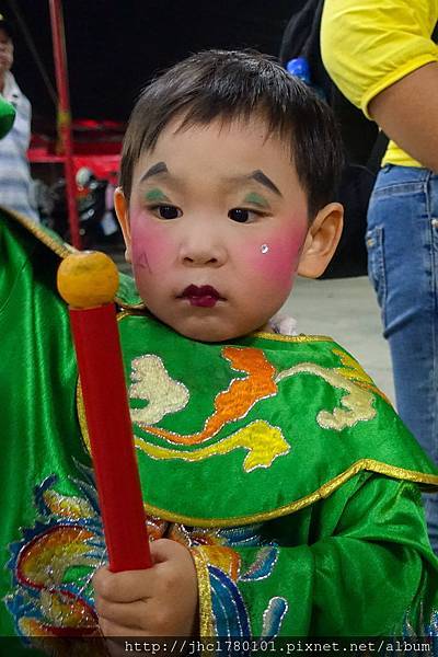 學甲集和宮蜈蚣陣，神童梳化妝