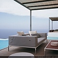 B&B-ITALIA-OUTDOOR_SPRINGTIME SOFAS_5750_L0_I2_SPRINGTIME_AMB_07_A.jpg