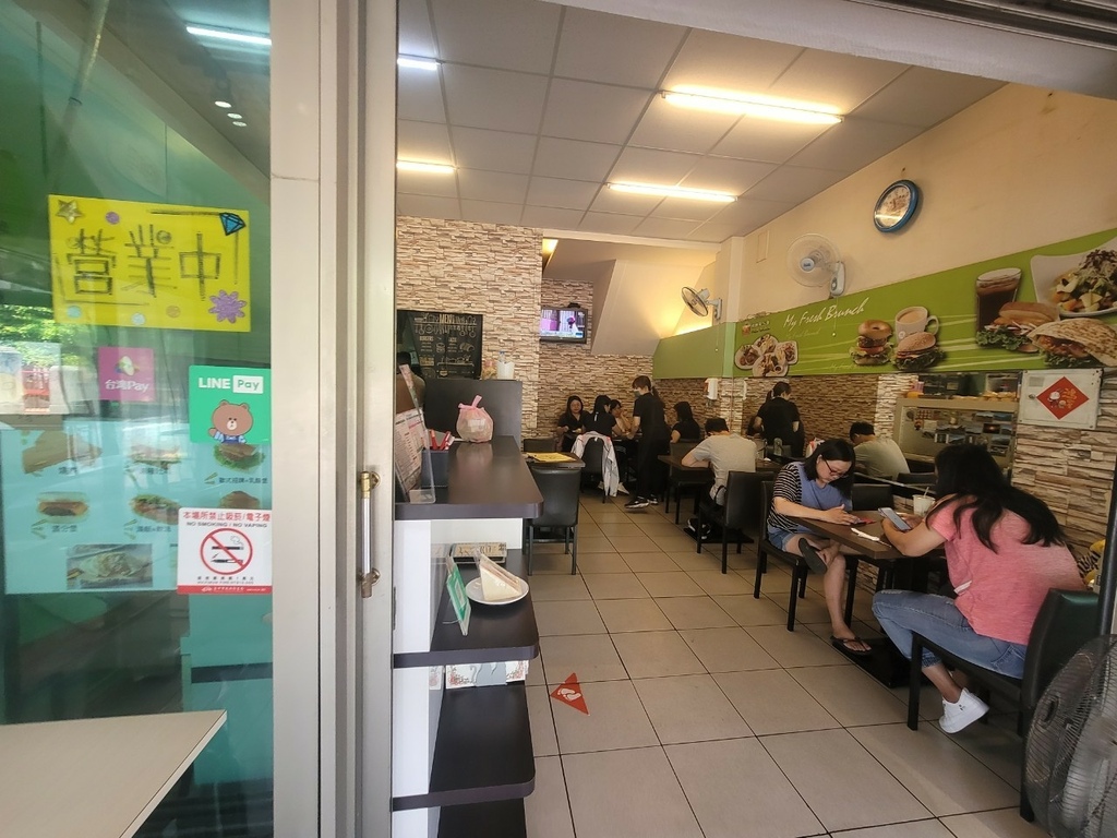 LINE_ALBUM_巴逗早午餐-清水店_230511_8.jpg