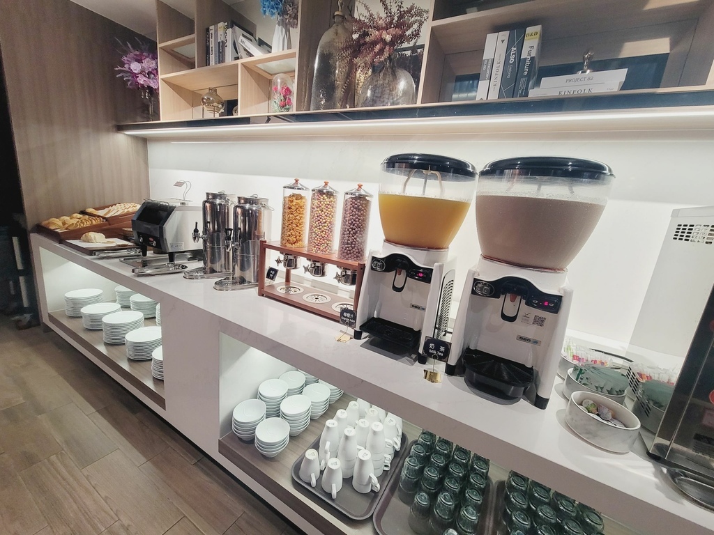 水雲端旗艦概念館❤️要住就住最好的~! 台中住宿推薦❤️鏡面