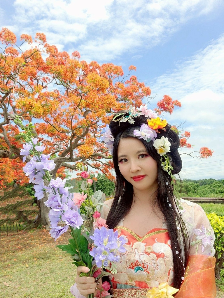 LINE_ALBUM_香水_250604_8.jpg