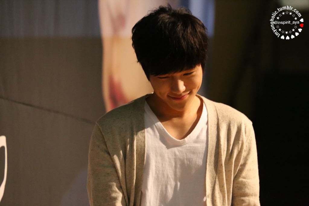 131027LBV2fansigning-04(lmyungholic).jpg