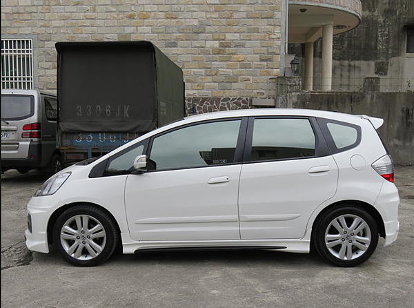 Honda Fit 豐駿汽車 優質中古車行 81中古車網 痞客邦