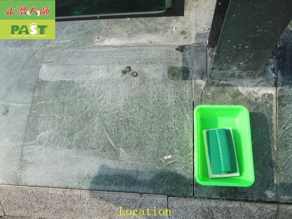 Kaohsiung - shelters - marble floors anti - slip construction (9).JPG