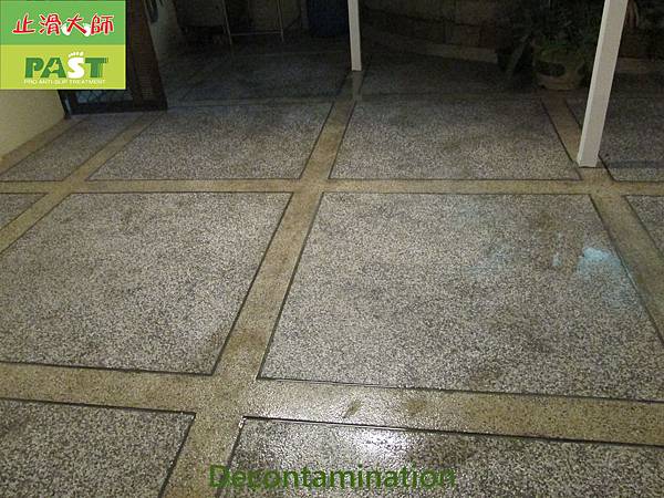 Spa Hotel - paving pebbles floor - Clear the dirt ground  construction (3).JPG