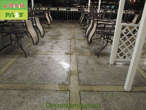 Spa Hotel - paving pebbles floor - Clear the dirt ground  construction (4).JPG