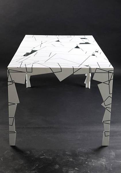 the-a-table-by-the-dragos-motica-studio-yatzer-8