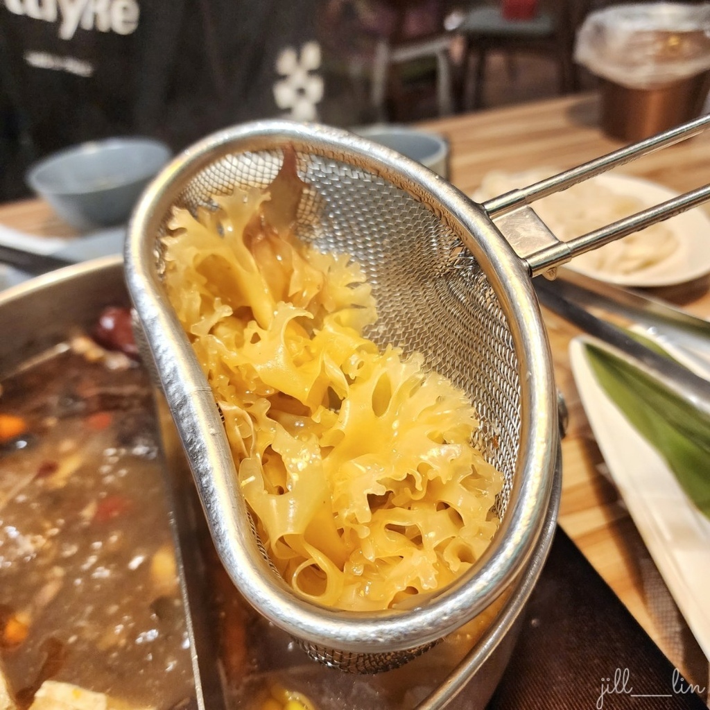 【台北 民權西路站】汆食 作伙鍋 很適合全家大小一同用餐的親