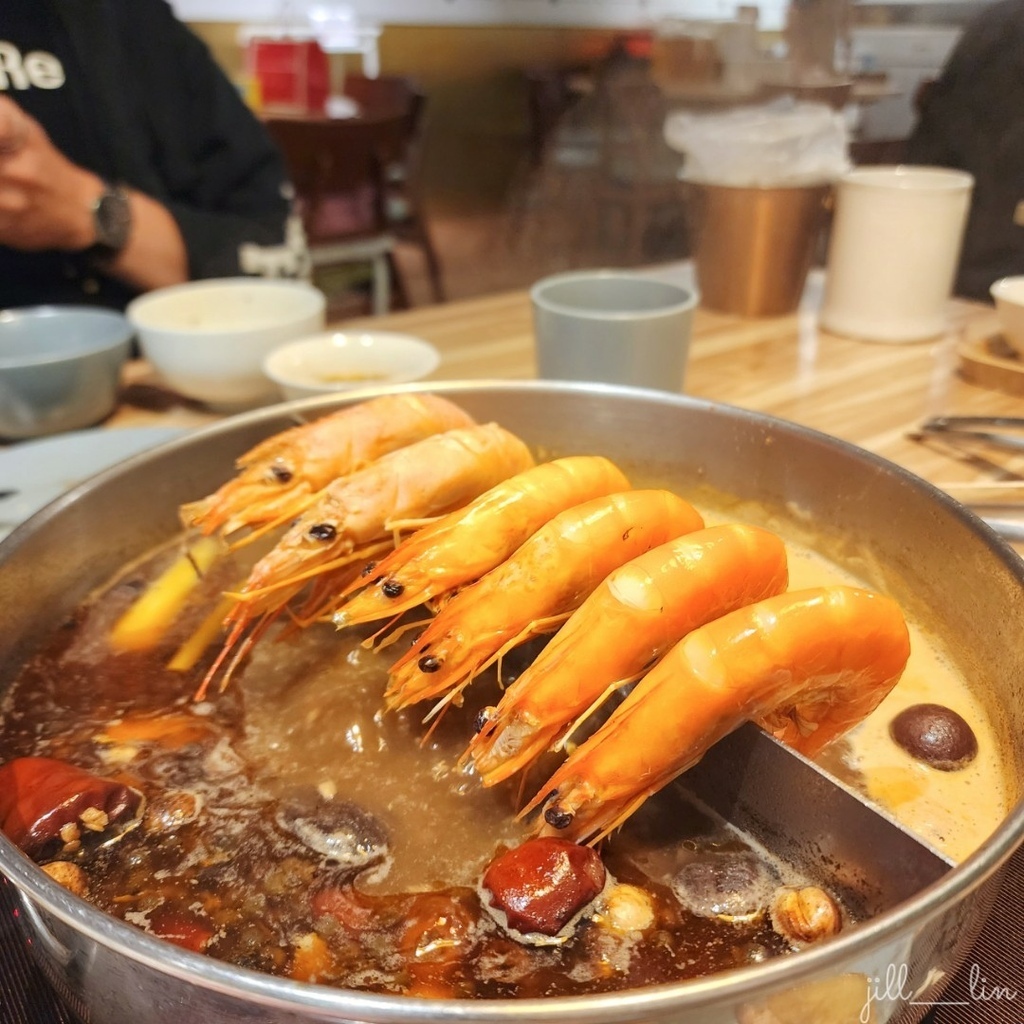 【台北 民權西路站】汆食 作伙鍋 很適合全家大小一同用餐的親