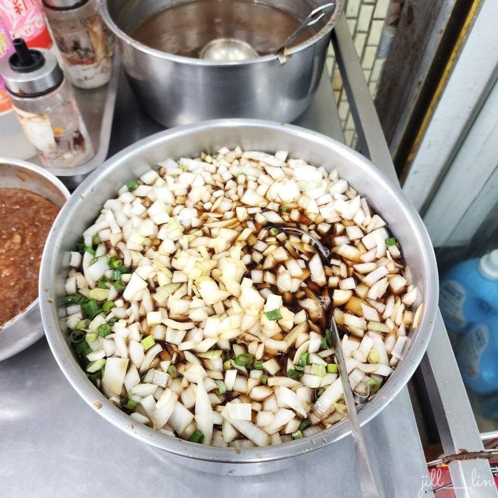 【台南 安平區】阿財牛肉湯 安平老街內的排隊美食 台南美食/