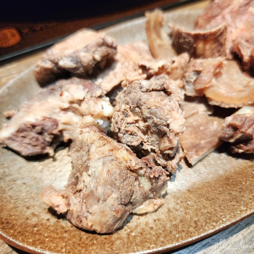 【台北 中山國中站】宣牛溫體牛肉火鍋 台北也吃的到溫體牛肉火