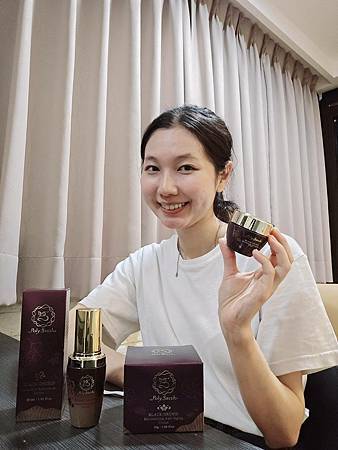 PolySacch醣醣生醫 凍齡抗老套組開箱|多醣體保養品開 PolySacch醣醣生醫 凍齡抗老套組開箱|多醣體保養品開