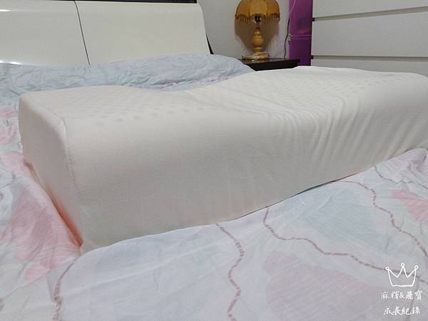 名流寢飾乳膠枕-5.jpg