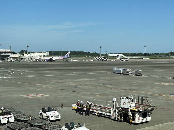 貴賓室體驗-成田機場 日本航空Sakura Lounge