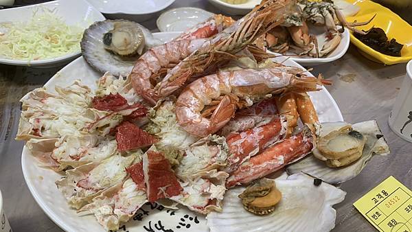 【2023釜山】機張市場大嗑帝王蟹!Q彈新鮮吃超飽기장시장 【2023釜山】機張市場大嗑帝王蟹!Q彈新鮮吃超飽기장시장