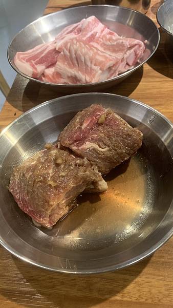 【2023釜山】在韓國大口吃肉！香氣撲鼻的南浦排骨烤肉