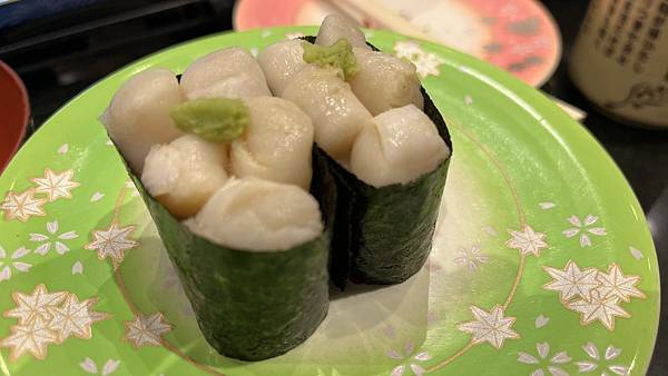 來富山必吃超新鮮迴轉壽司「すし玉 」!海膽、烏賊都是招牌,中 來富山必吃超新鮮迴轉壽司「すし玉 」!海膽、烏賊都是招牌,中