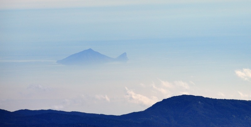 510-南湖東峰登頂-.JPG