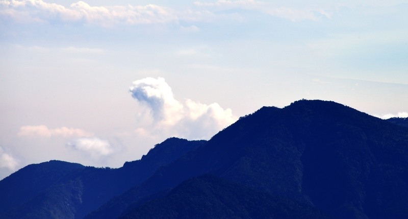 509-南湖東峰登頂-.JPG