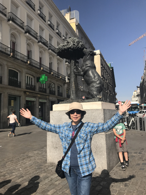 80-Madrid-太陽門-熊爬樹-_.JPG