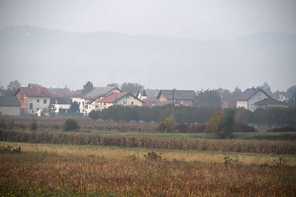 1050-往Slovenia--_.JPG