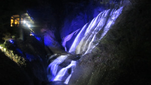 袋田の滝のライトアップ