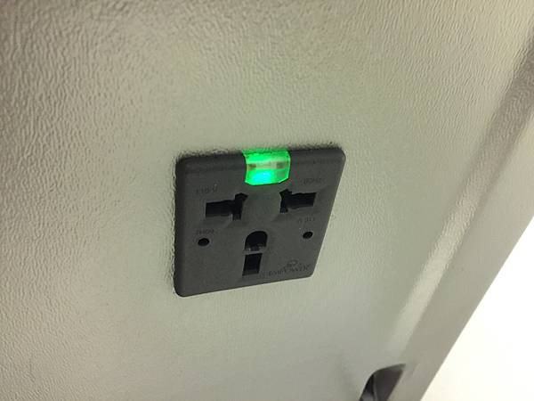 IMG_0586.JPG IMG_0586.JPG