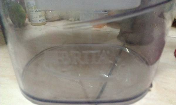 二手 Britax濾水壺 功能正常平常都沒再用 附一個濾心  NTD 300   可寄送或自取(運費需買家付)