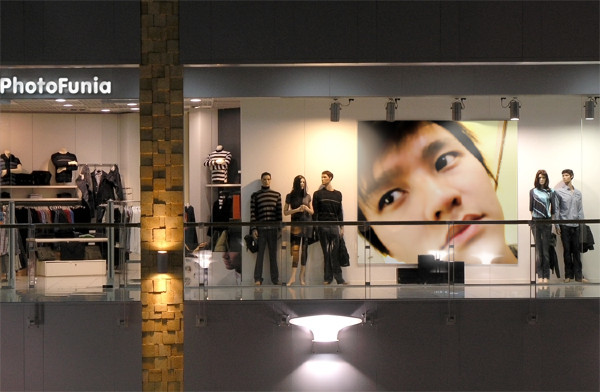 PhotoFunia_3d95.jpg