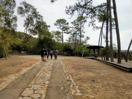 【金門人氣景點】太武山『毋忘在莒』登山步道｜植物園登山口