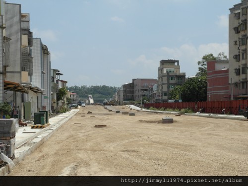 [頭份] 山豐建設「遠見」2012-07-11 005 盡頭即為竹南科學園區