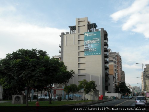 [竹北] 閎基開發「建築旅行」(嘉豐二街)2012-07-25 002