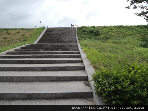 [竹北水岸] 竹北台科大水岸建築群巡禮(大樓) 2013-07-12 041.jpg