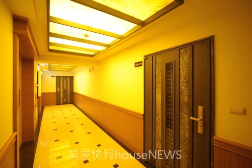 理德建設「水立方」08梯廳.JPG