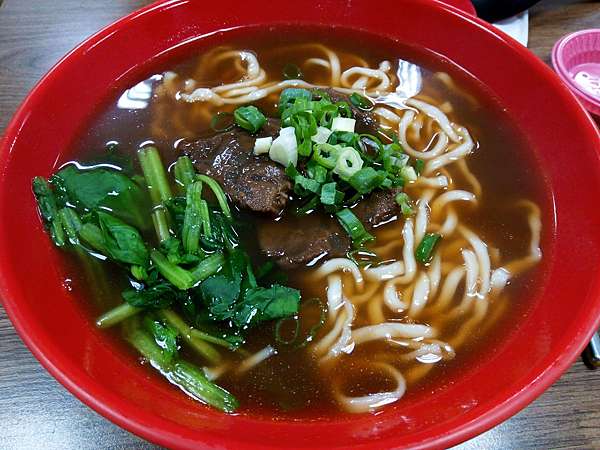 牛牛牛肉麵 新莊榮富國小 牛肚超好吃 吉米小吃漢 痞客邦