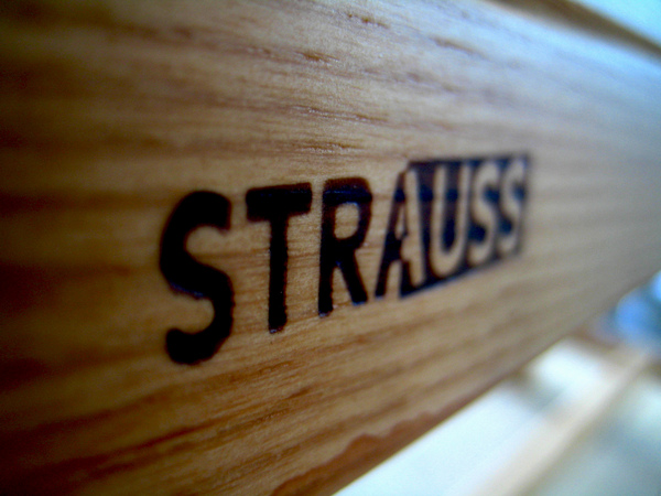 1.STRAUSS.jpg 1.STRAUSS.jpg