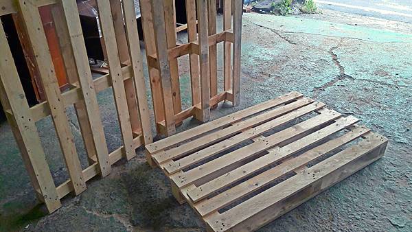 Pallet Table2016060502 Pallet Table2016060502